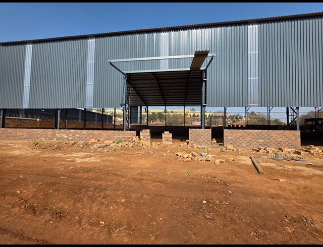 2,199M² WAREHOUSE TO LET IN AEROTON